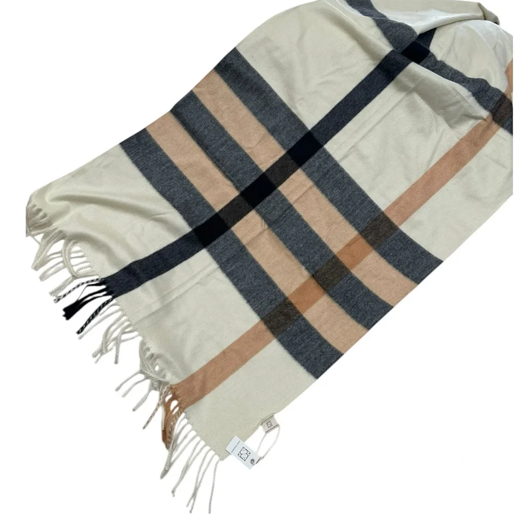 Pretty Persuasions NWT Cream Beige Plaid Large Scarf Wrap - Picture 4 of 5